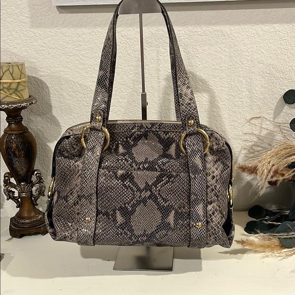 Michael Kors Black and Gray Snake Skin Shoulder Bag - Picture 3 of 11